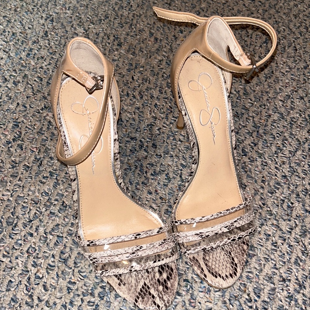 Jessica Simpson heels size 9